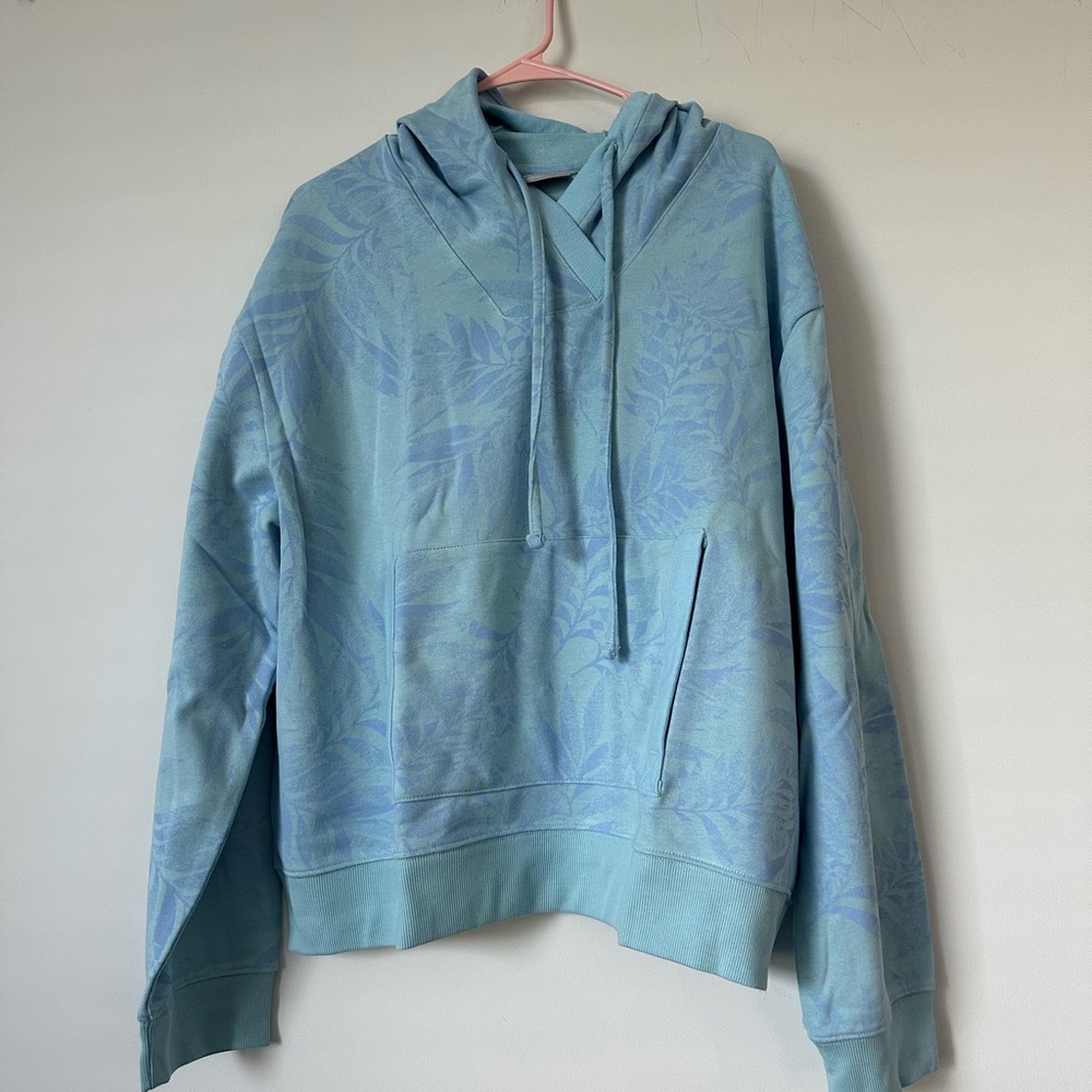 Columbia women’s hoodie NWT